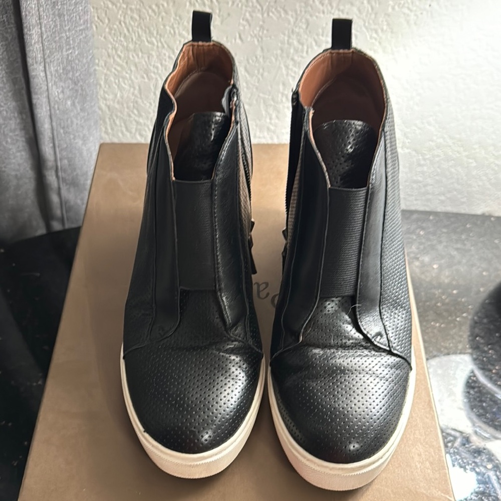 Paola Black Leather High-Top Sneakers